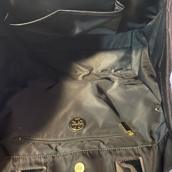 Tory Burch Ella Black Nylon Large Tote Travel Shoulder Bag 74222 - Picture 3 of 5